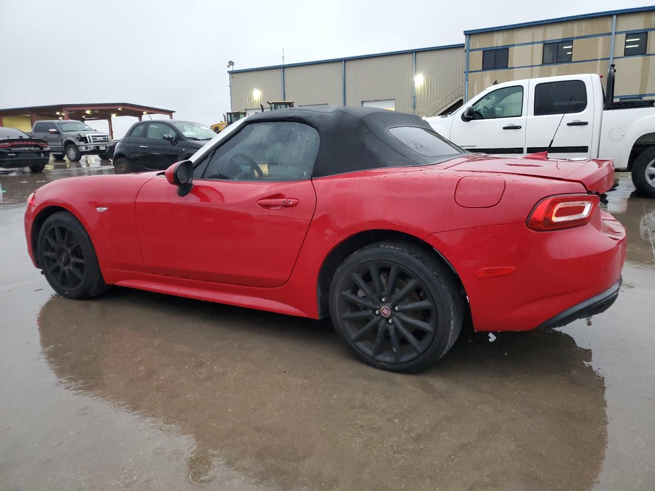 2017 Fiat 124 Spider - Image 2
