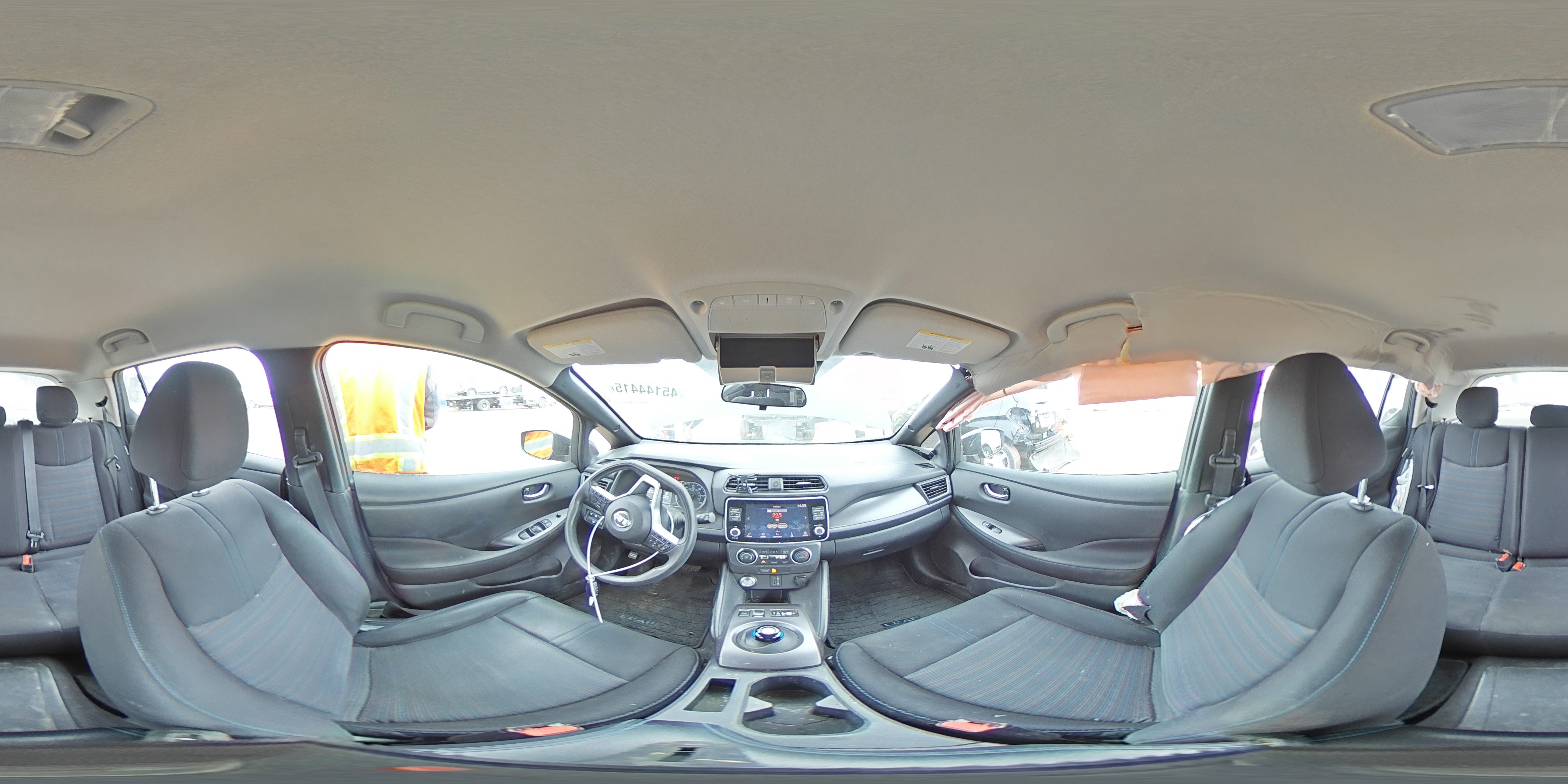 2021 Nissan Leaf - Image 13