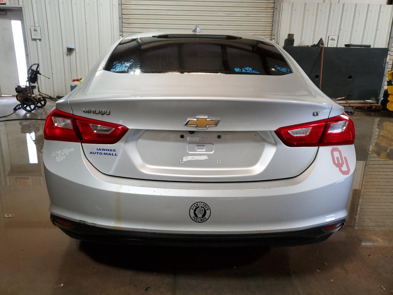 2017 Chevrolet Malibu - Image 6