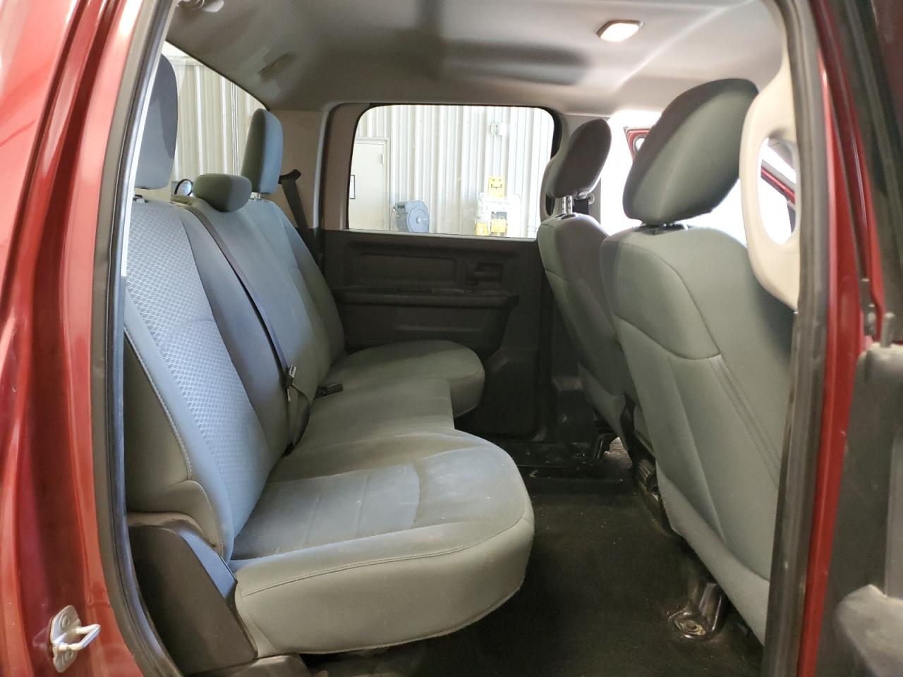 2015 RAM 1500 - Image 10