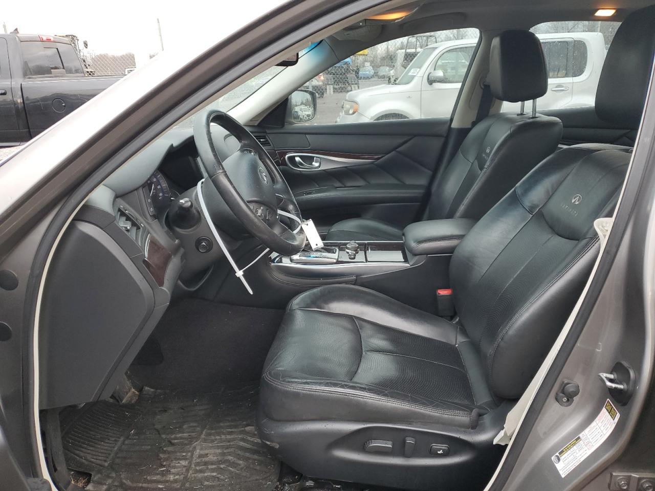 2013 Infiniti M - Image 7