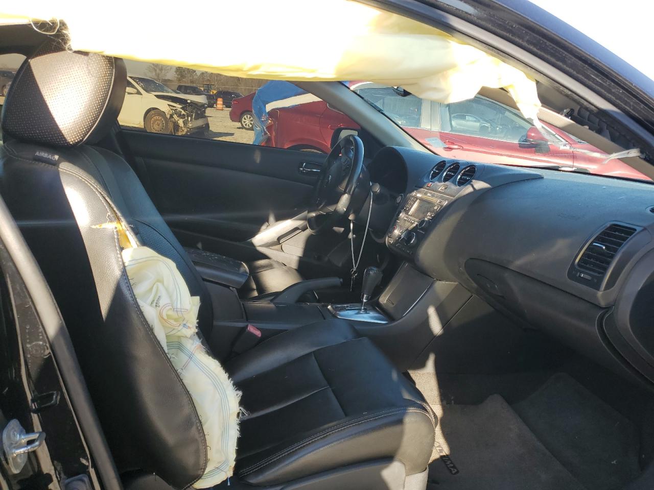 2012 Nissan Altima - Image 10