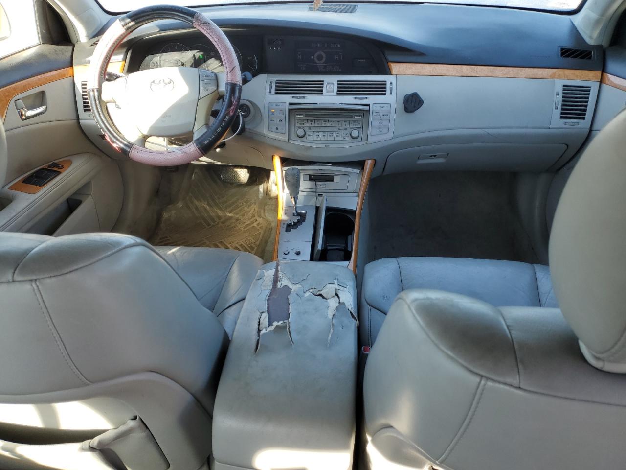 2006 Toyota Avalon - Image 8