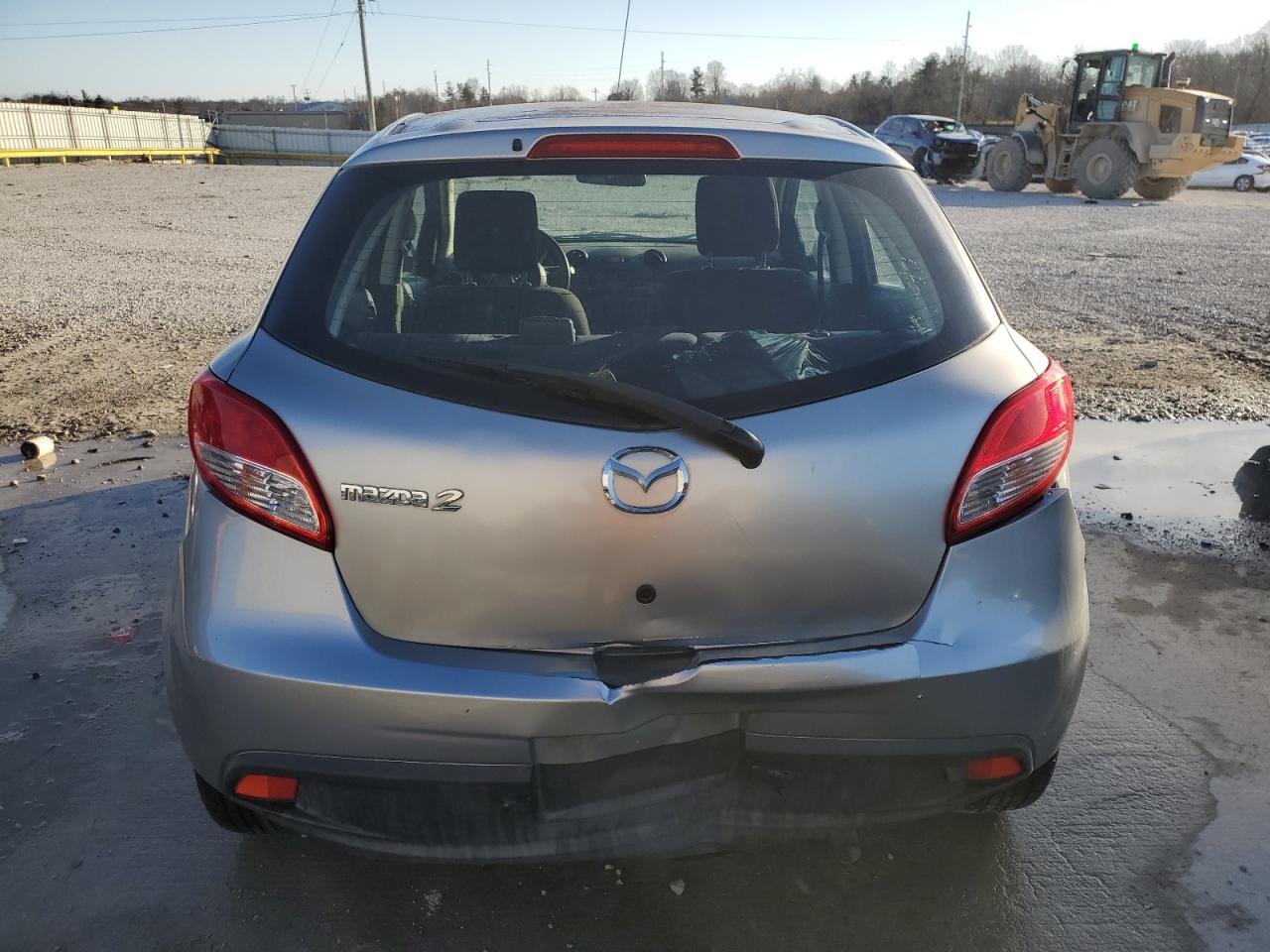 2011 Mazda 2 - Image 6