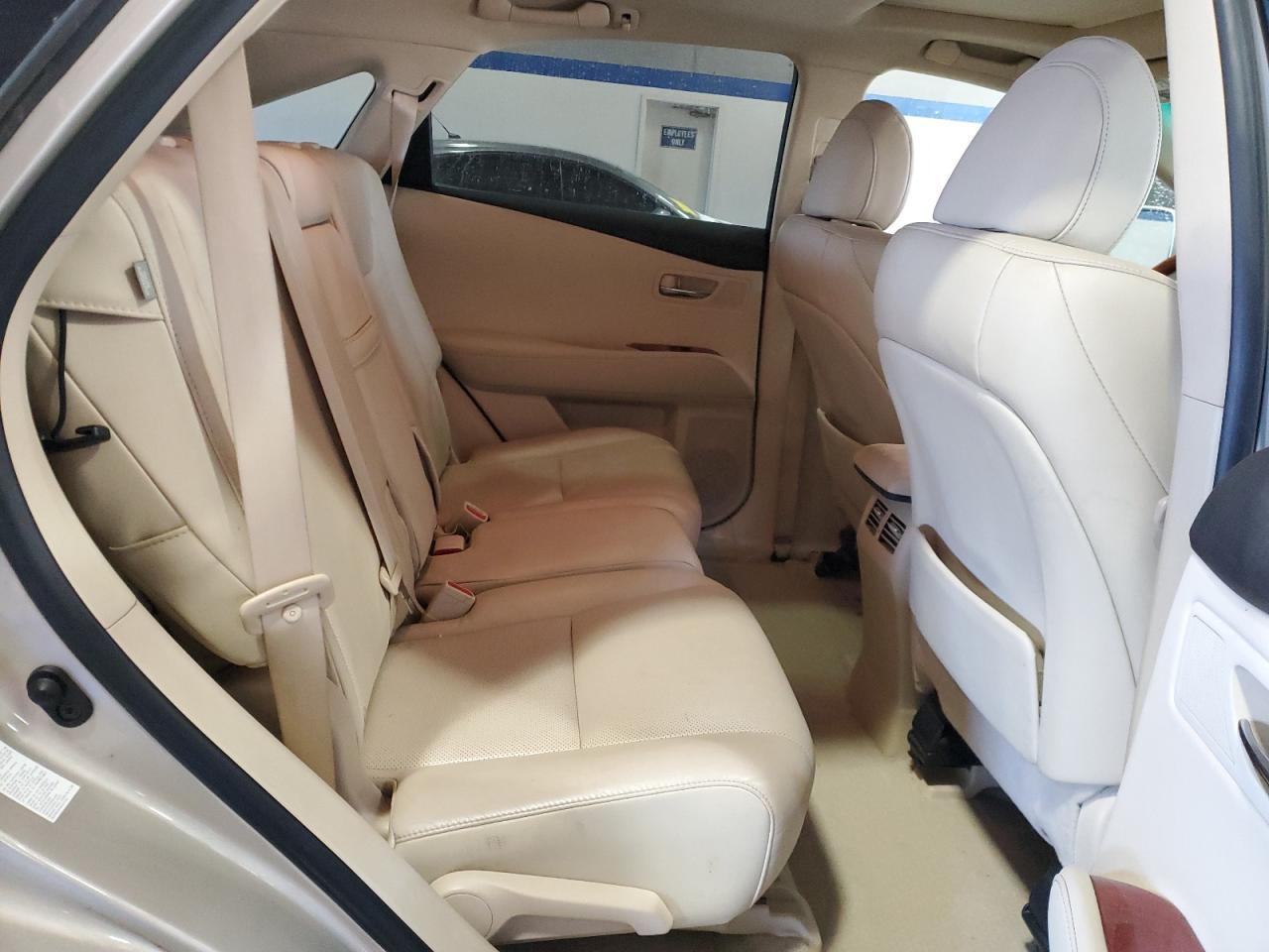 2011 Lexus RX - Image 11