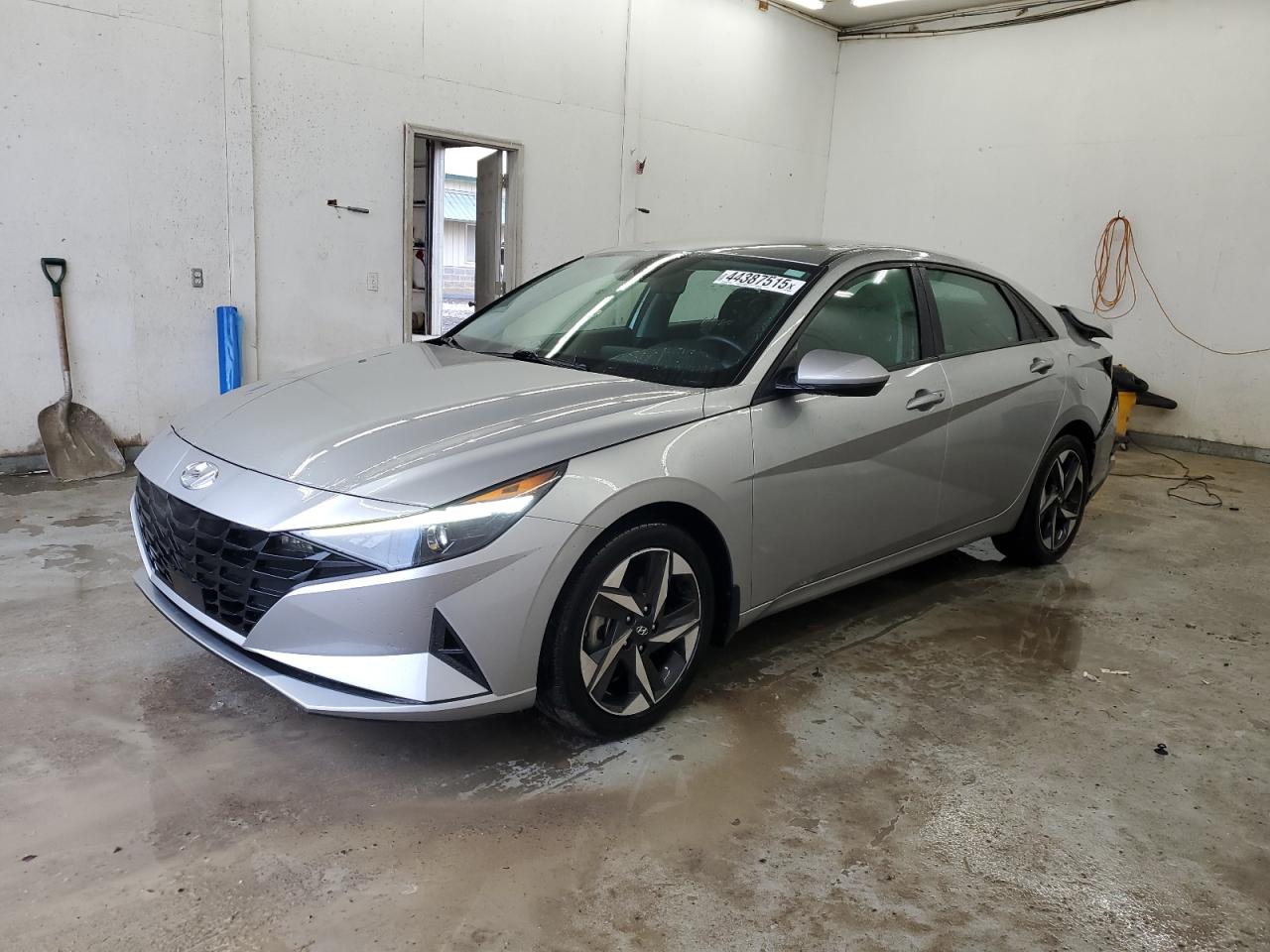 2023 Hyundai Elantra - Image 1