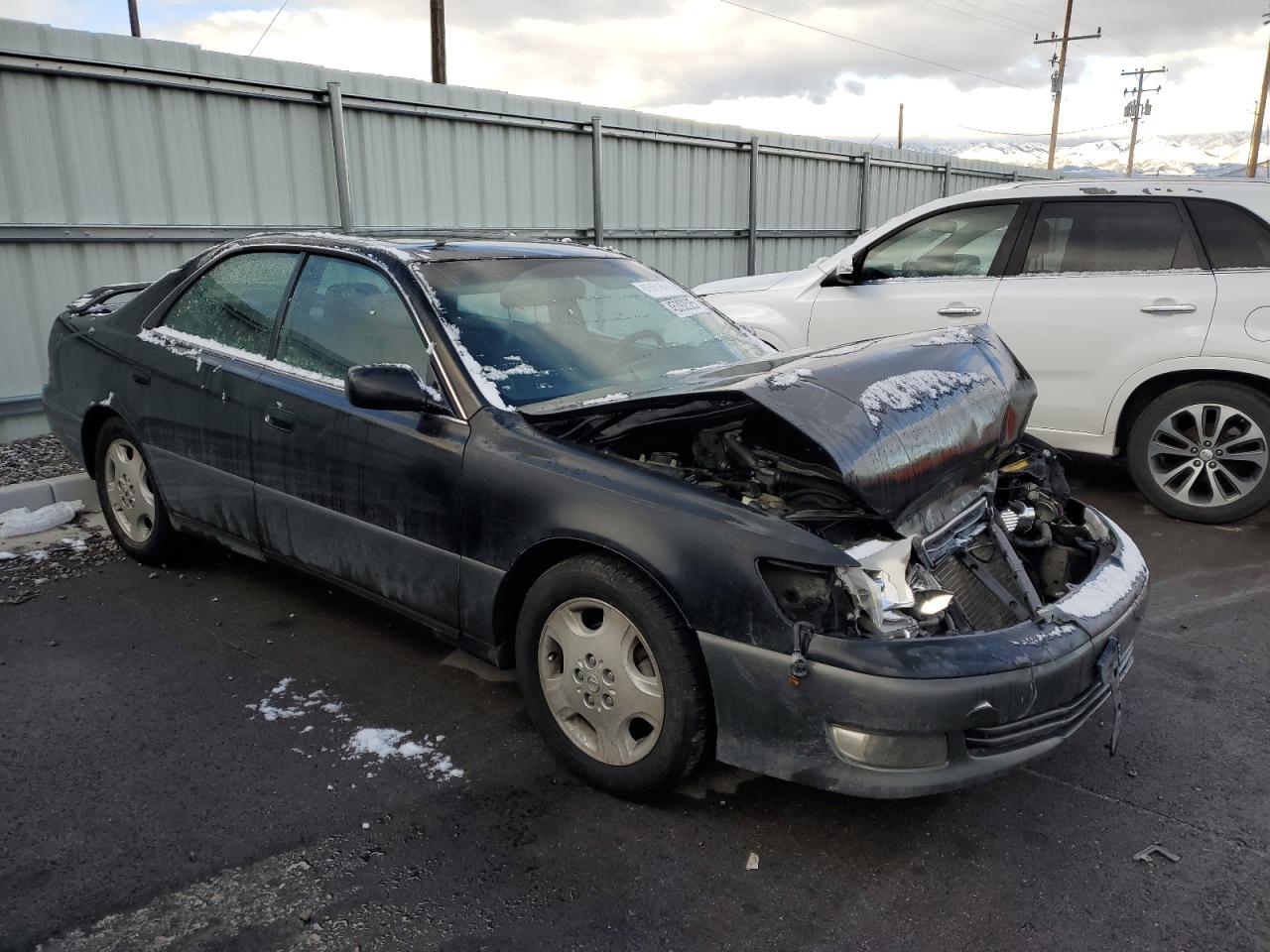 2000 Lexus ES - Image 4