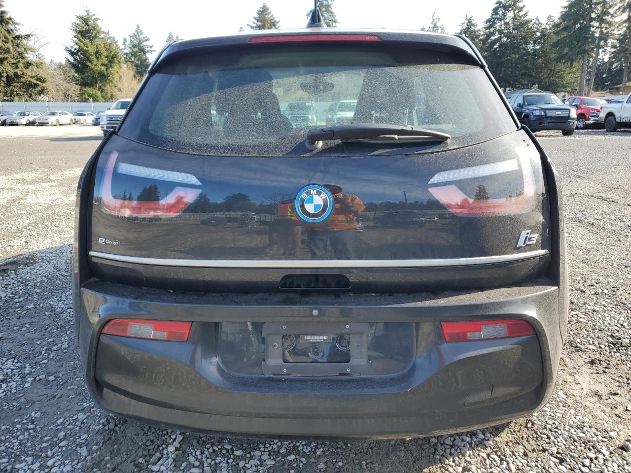 2018 BMW i3 - Image 6