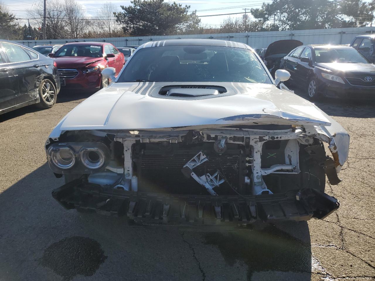 2019 Dodge Challenger - Image 5