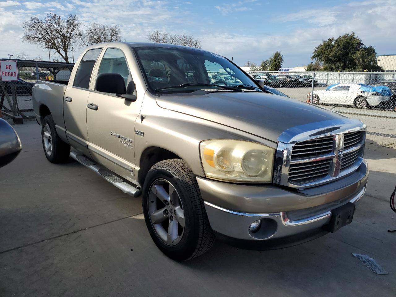 2006 Dodge RAM - Image 4