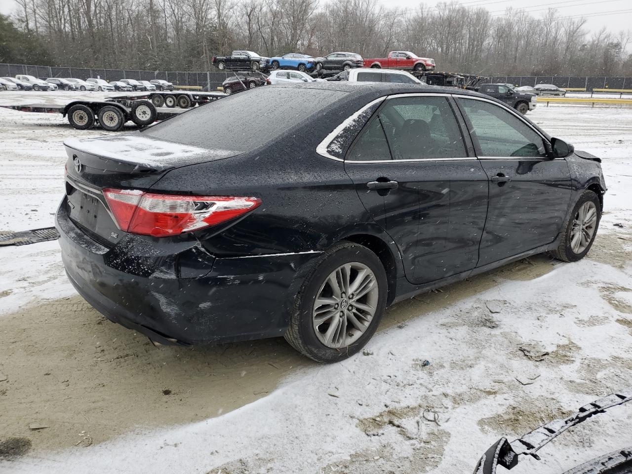 2016 Toyota Camry - Image 3