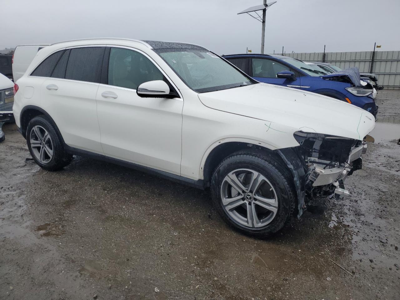 2019 Mercedes-Benz GLC - Image 4