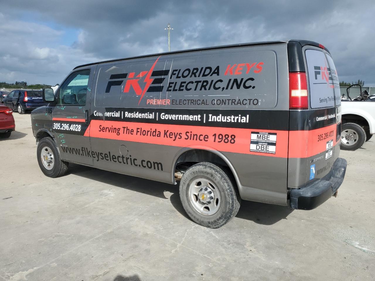 2006 Chevrolet Express - Image 2