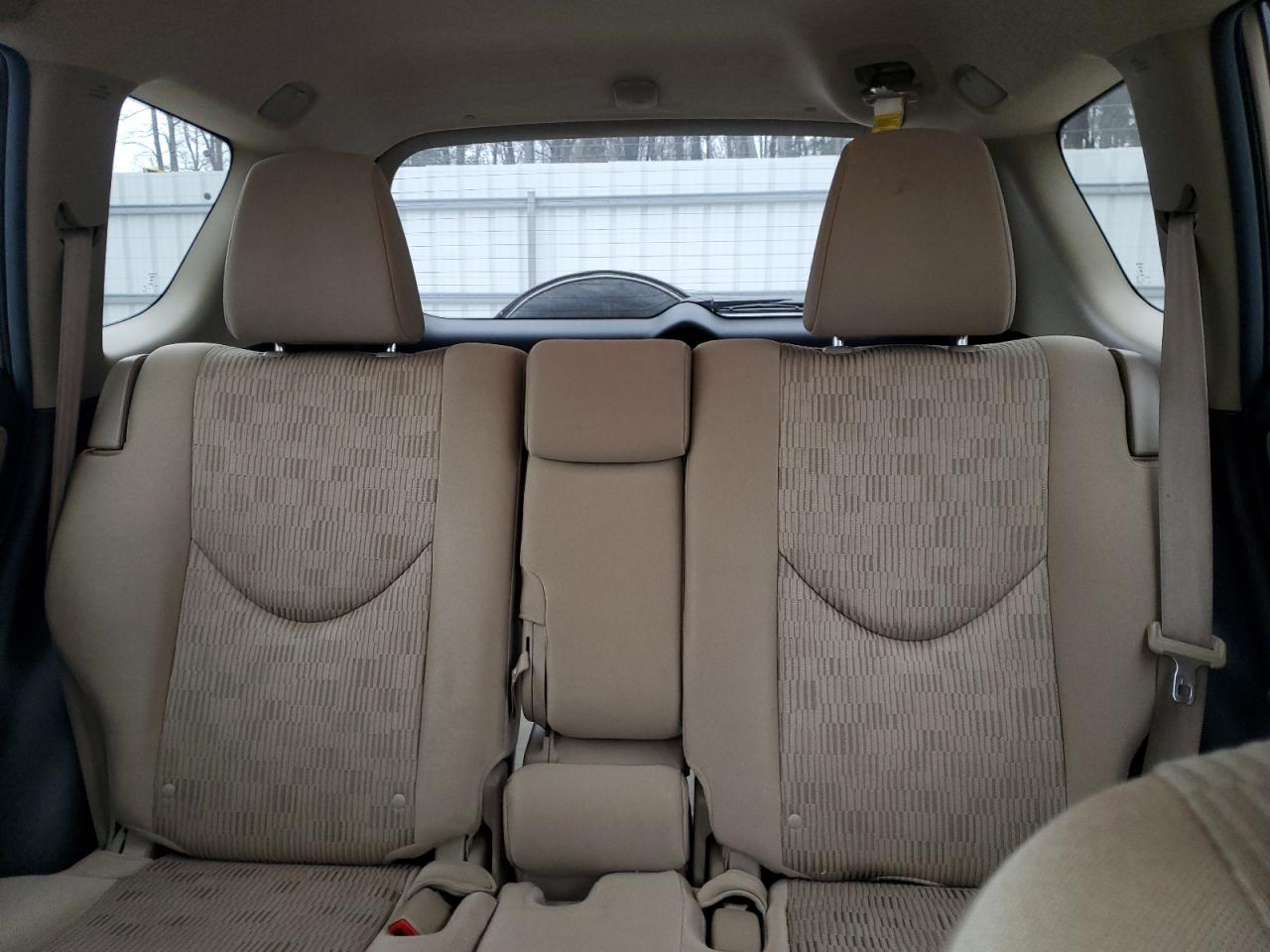 2012 Toyota RAV 4 - Image 10