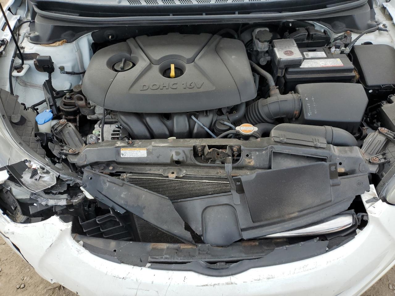 2012 Hyundai Elantra - Image 11