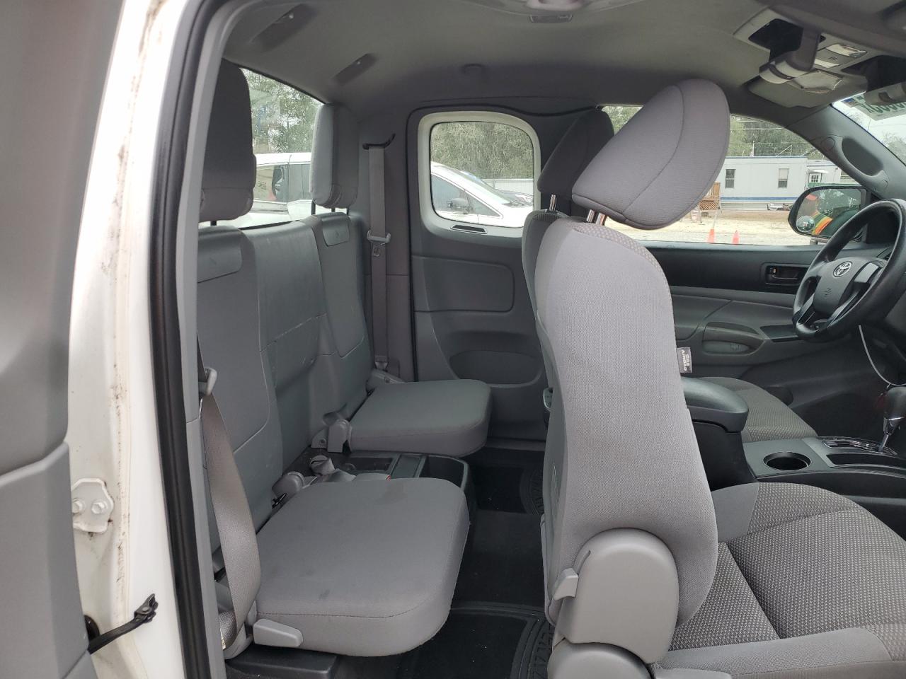 2013 Toyota Tacoma - Image 10