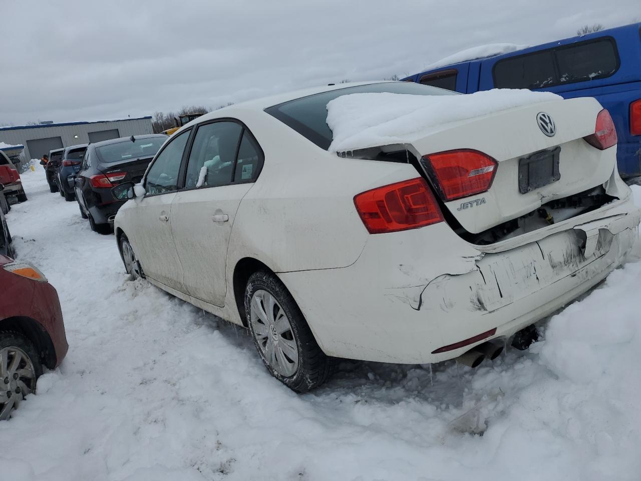 2014 Volkswagen Jetta - Image 2
