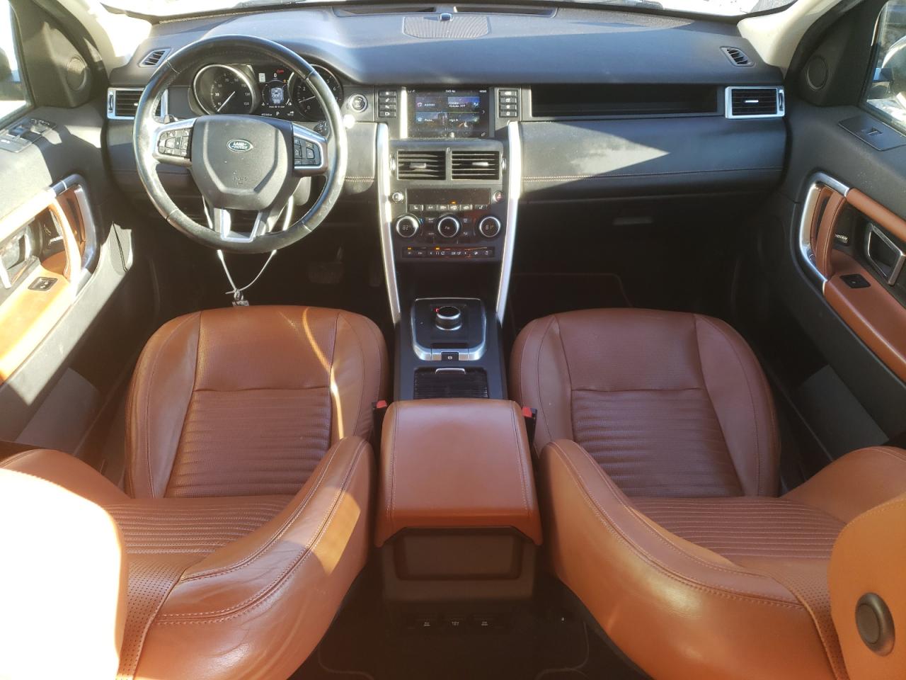 2017 Land Rover Discovery - Image 8