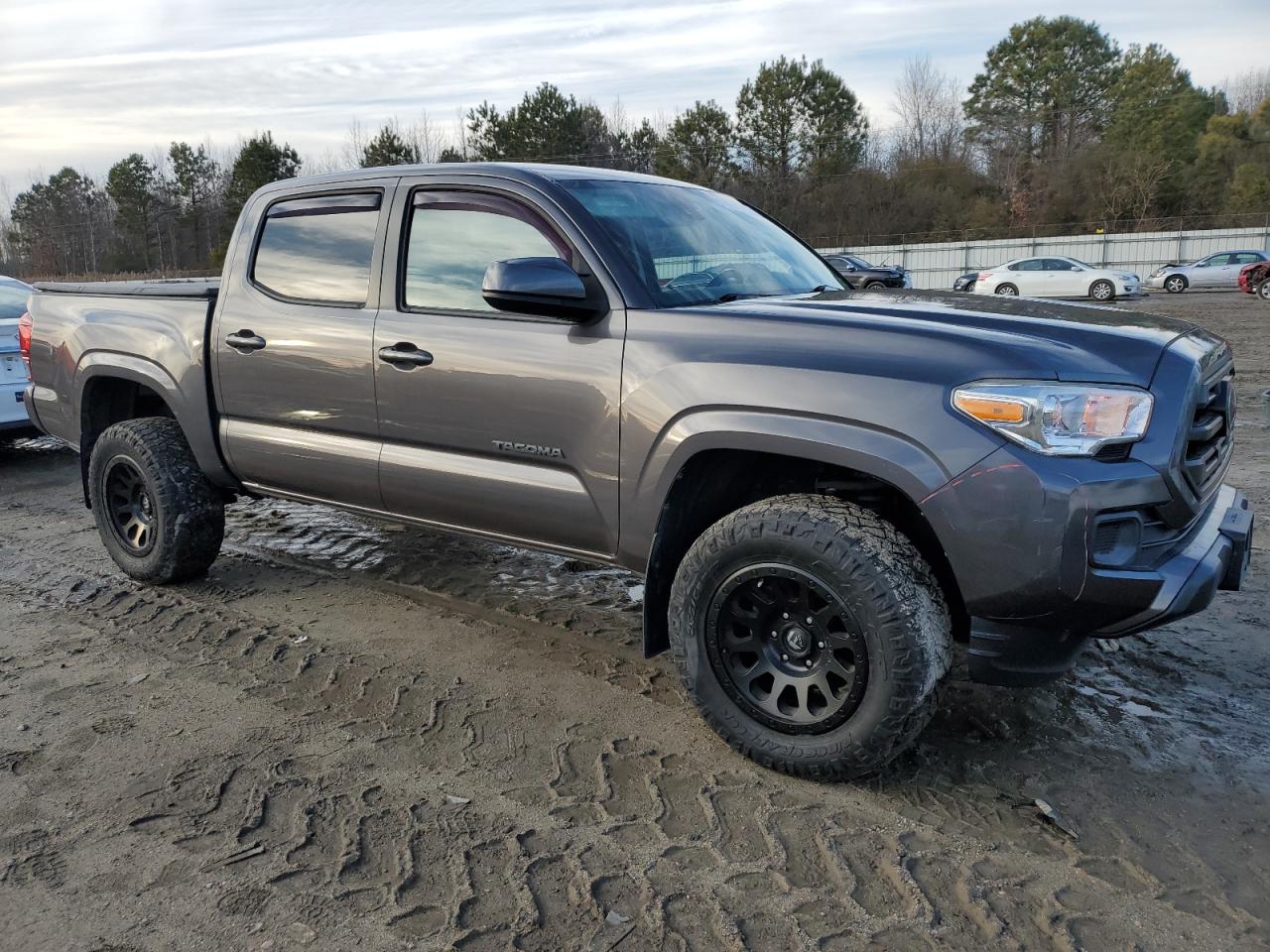 2019 Toyota Tacoma - Image 4