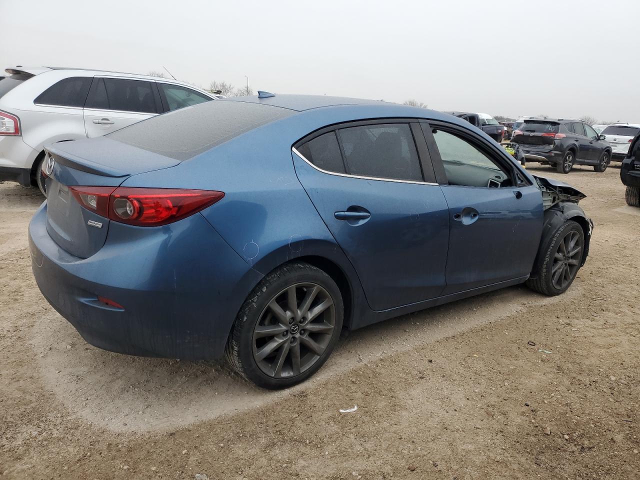 2018 Mazda 3 - Image 3