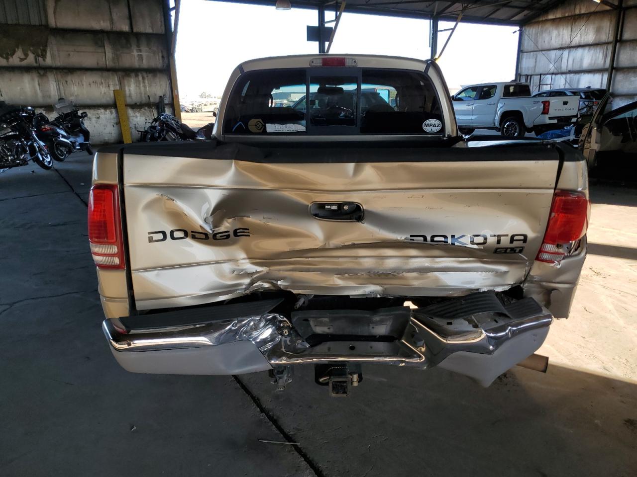 2004 Dodge Dakota - Image 6