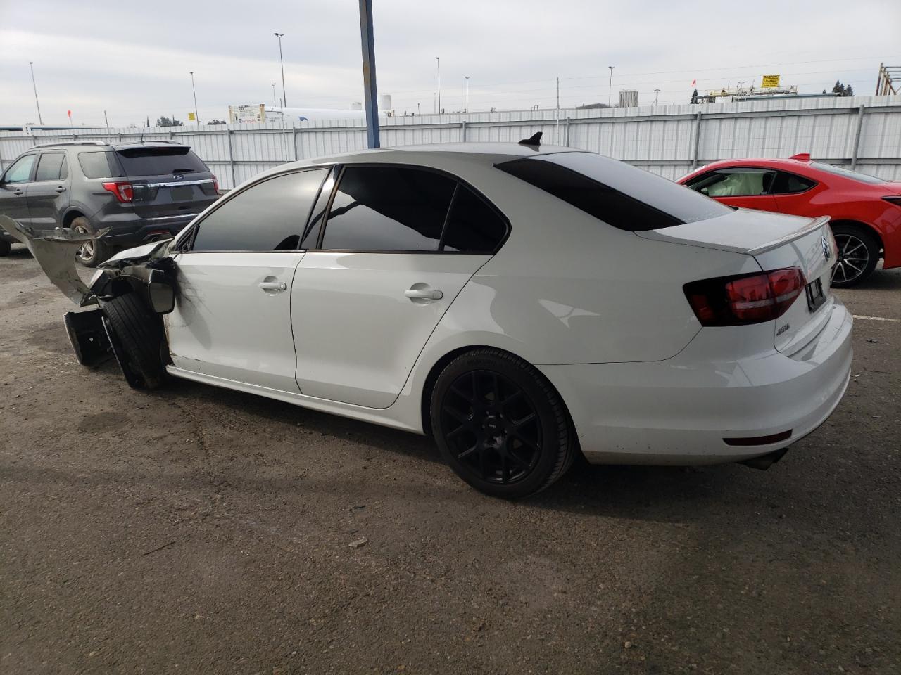 2016 Volkswagen Jetta - Image 2