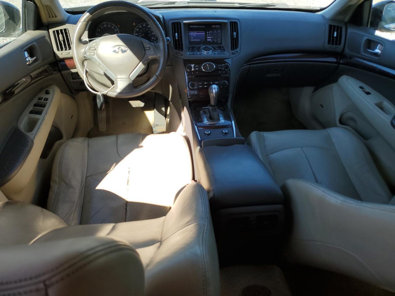 2010 Infiniti G - Image 8