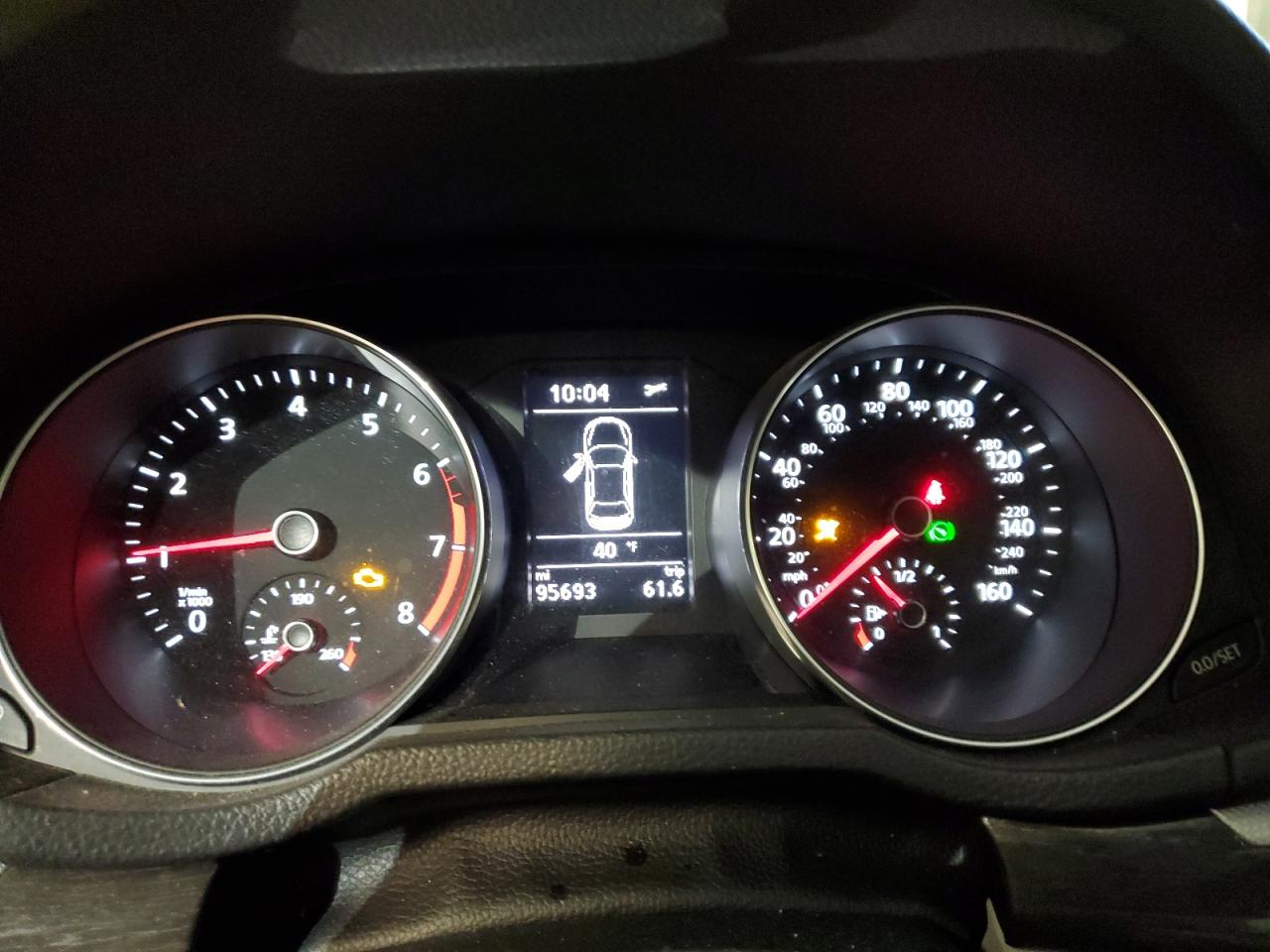 2018 Volkswagen Passat - Image 9