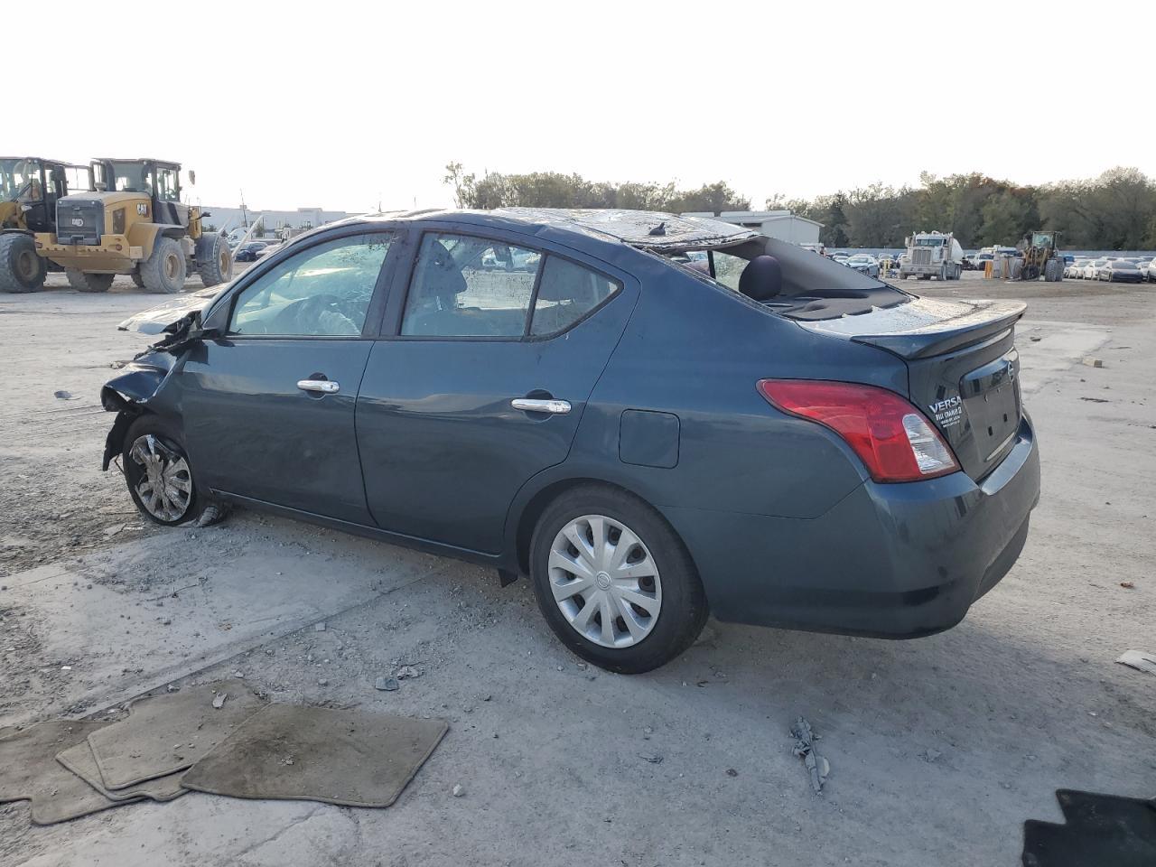 2017 Nissan Versa - Image 2