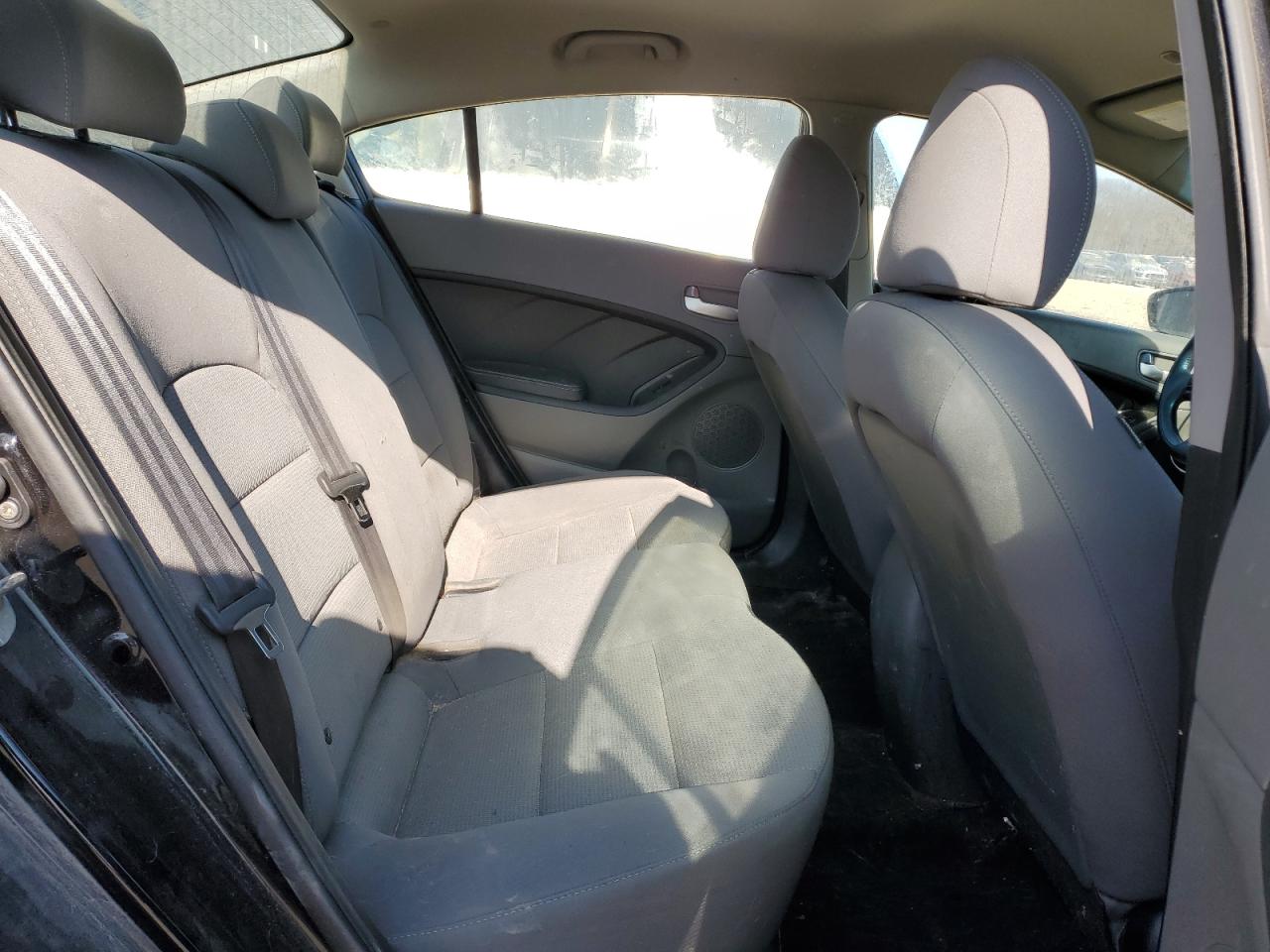 2018 Kia Forte - Image 10