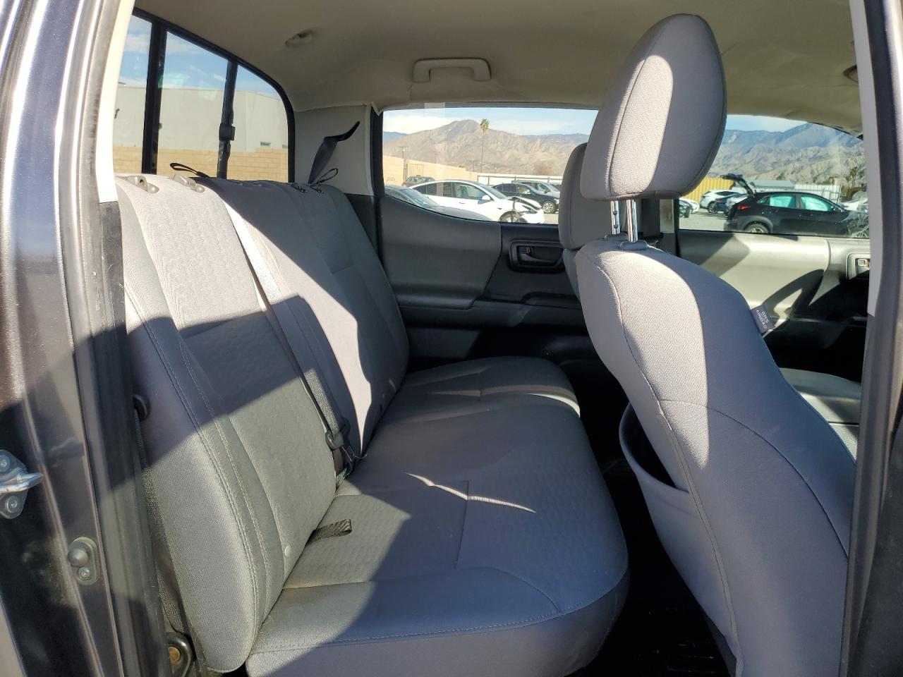 2019 Toyota Tacoma - Image 10