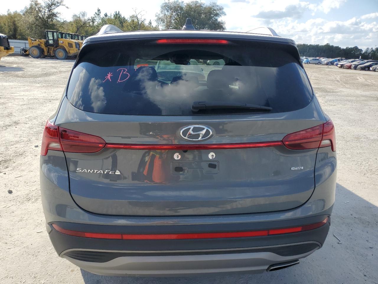2023 Hyundai Santa Fe - Image 6