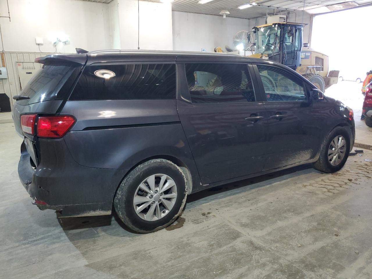 2015 Kia Sedona - Image 3
