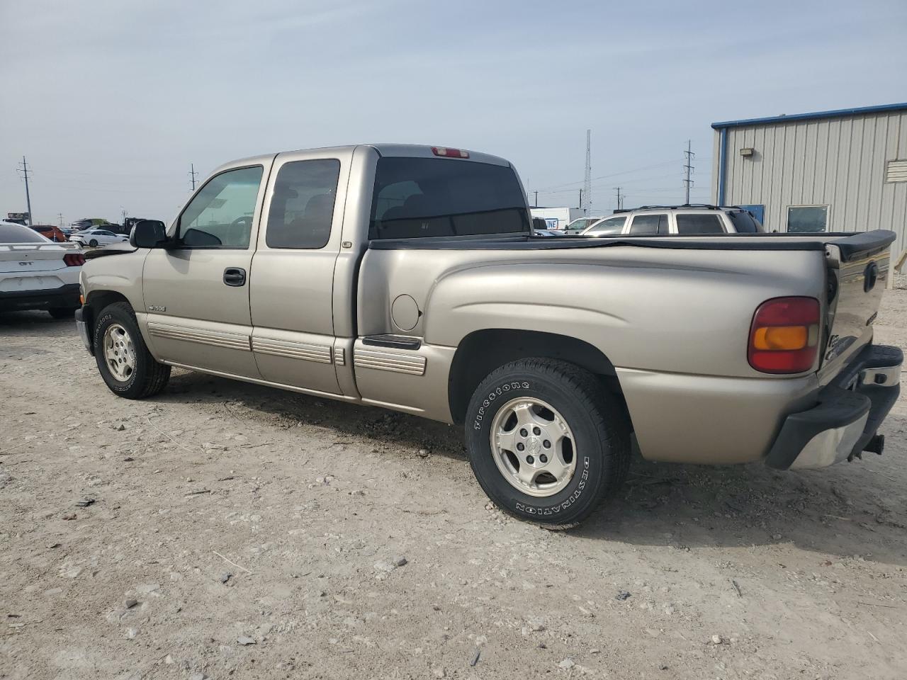 2002 Chevrolet Silverado - Image 2