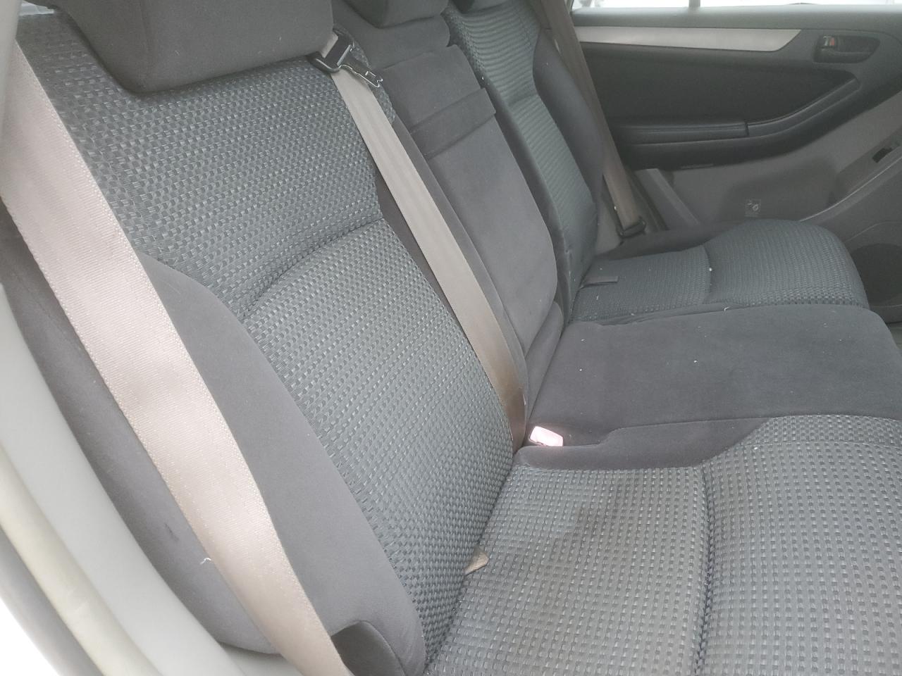2004 Toyota 4Runner - Image 10