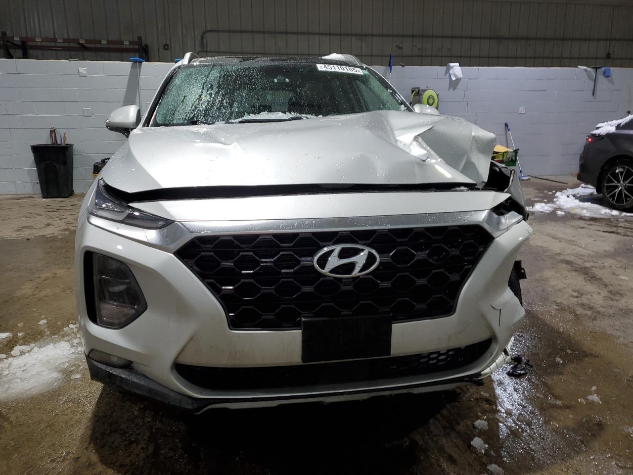 2019 Hyundai Santa Fe - Image 5