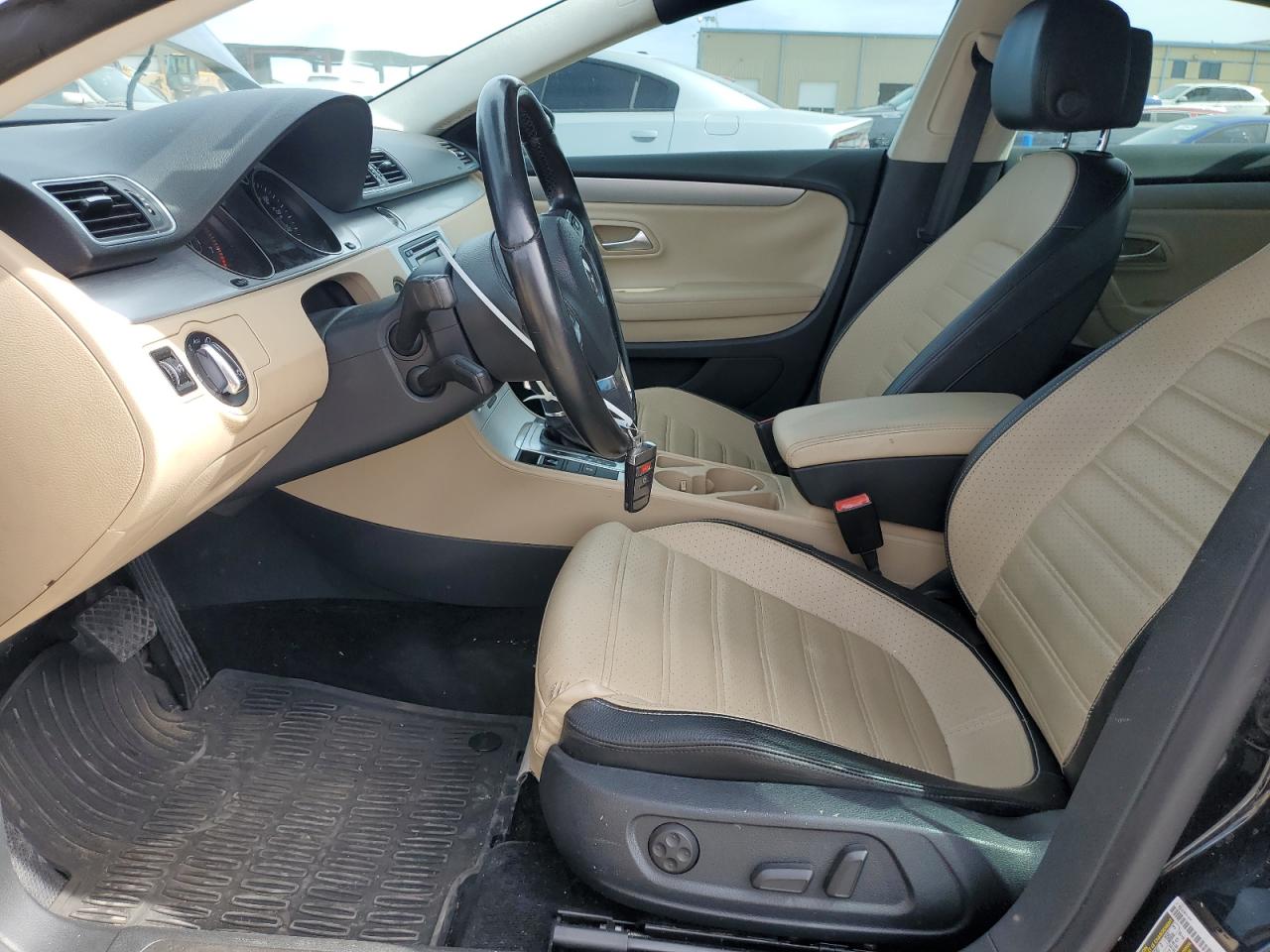 2014 Volkswagen Passat CC - Image 7