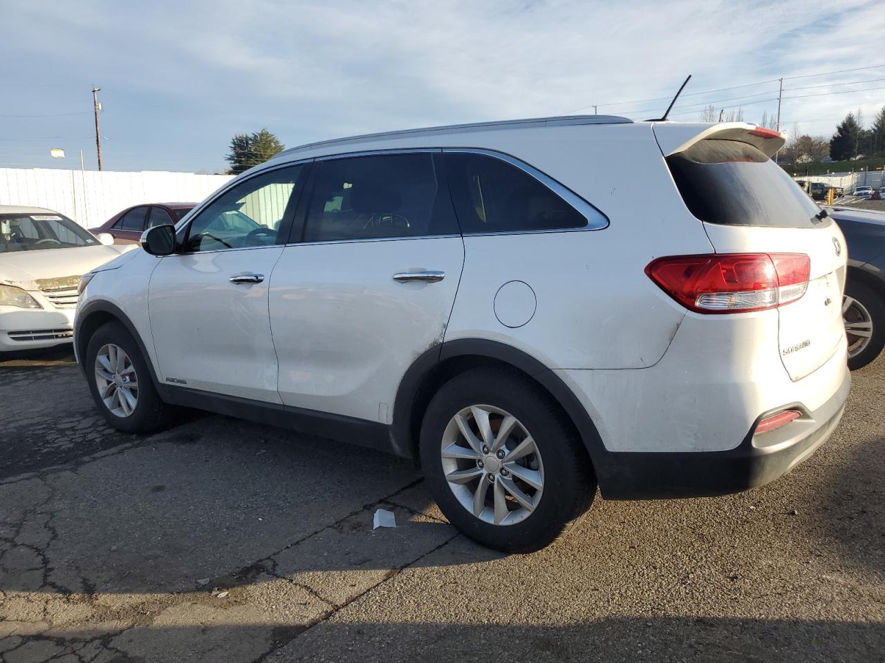 2016 Kia Sorento - Image 2