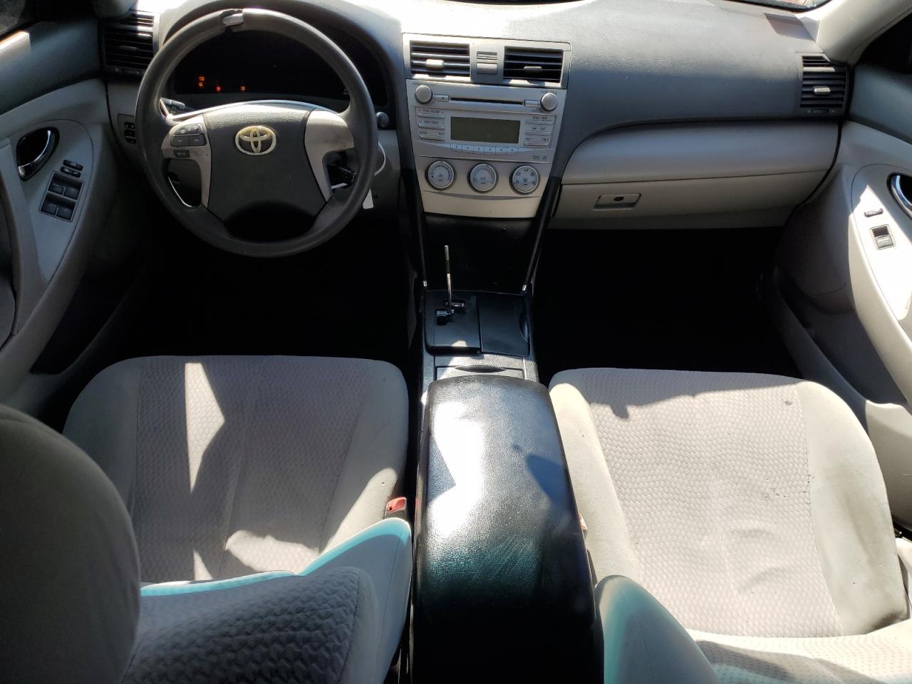 2011 Toyota Camry - Image 8