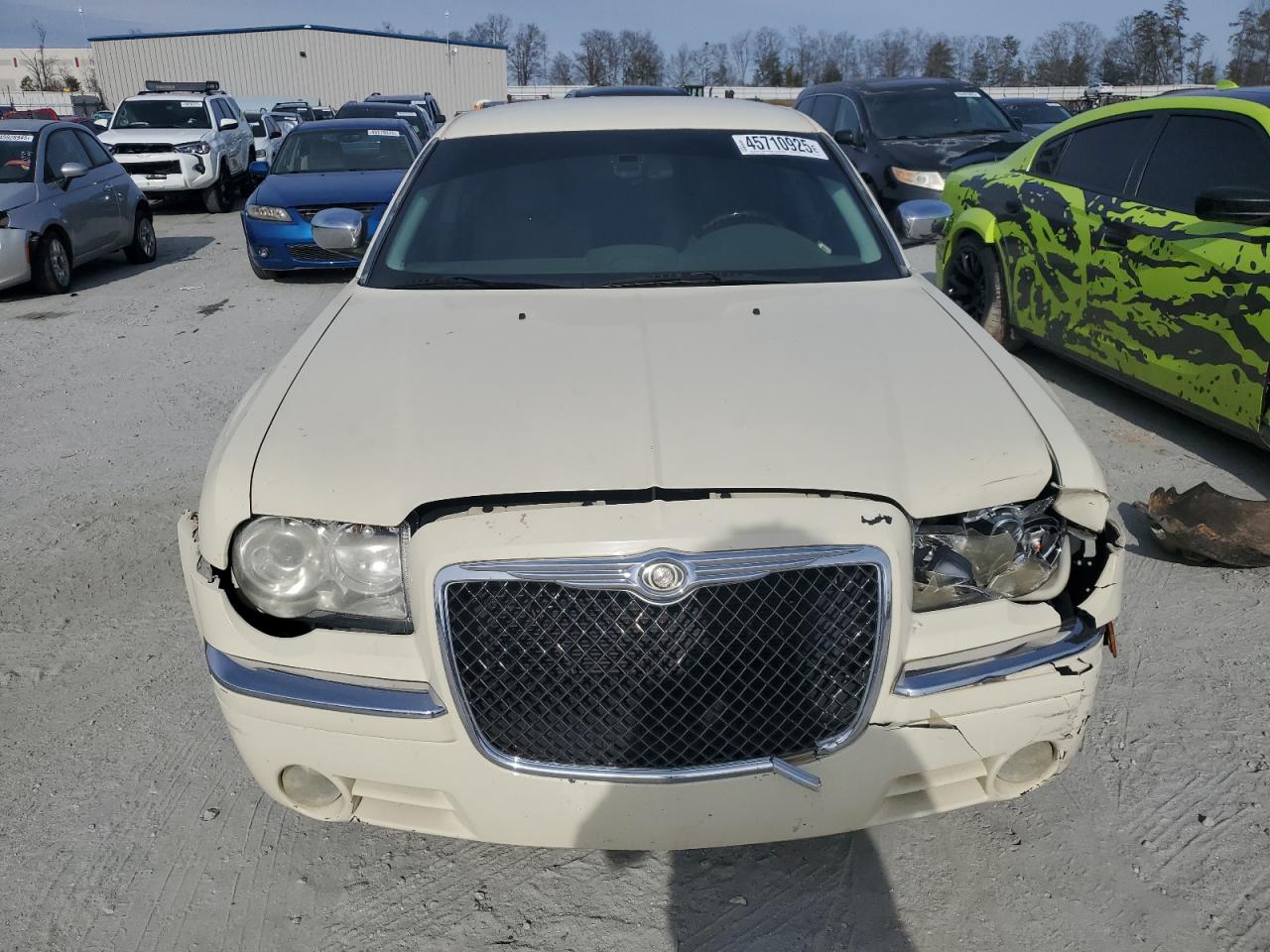 2010 Chrysler 300 - Image 5