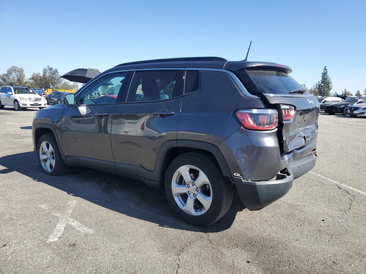 2019 Jeep Compass - Image 2