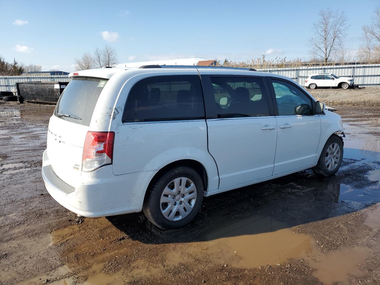 2019 Dodge Caravan - Image 3