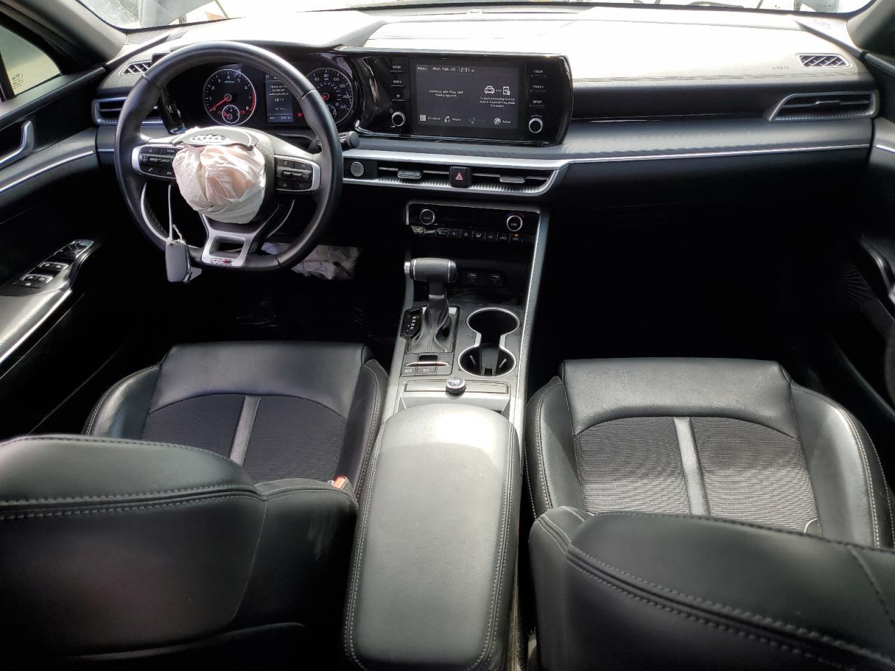 2021 Kia K5 - Image 8