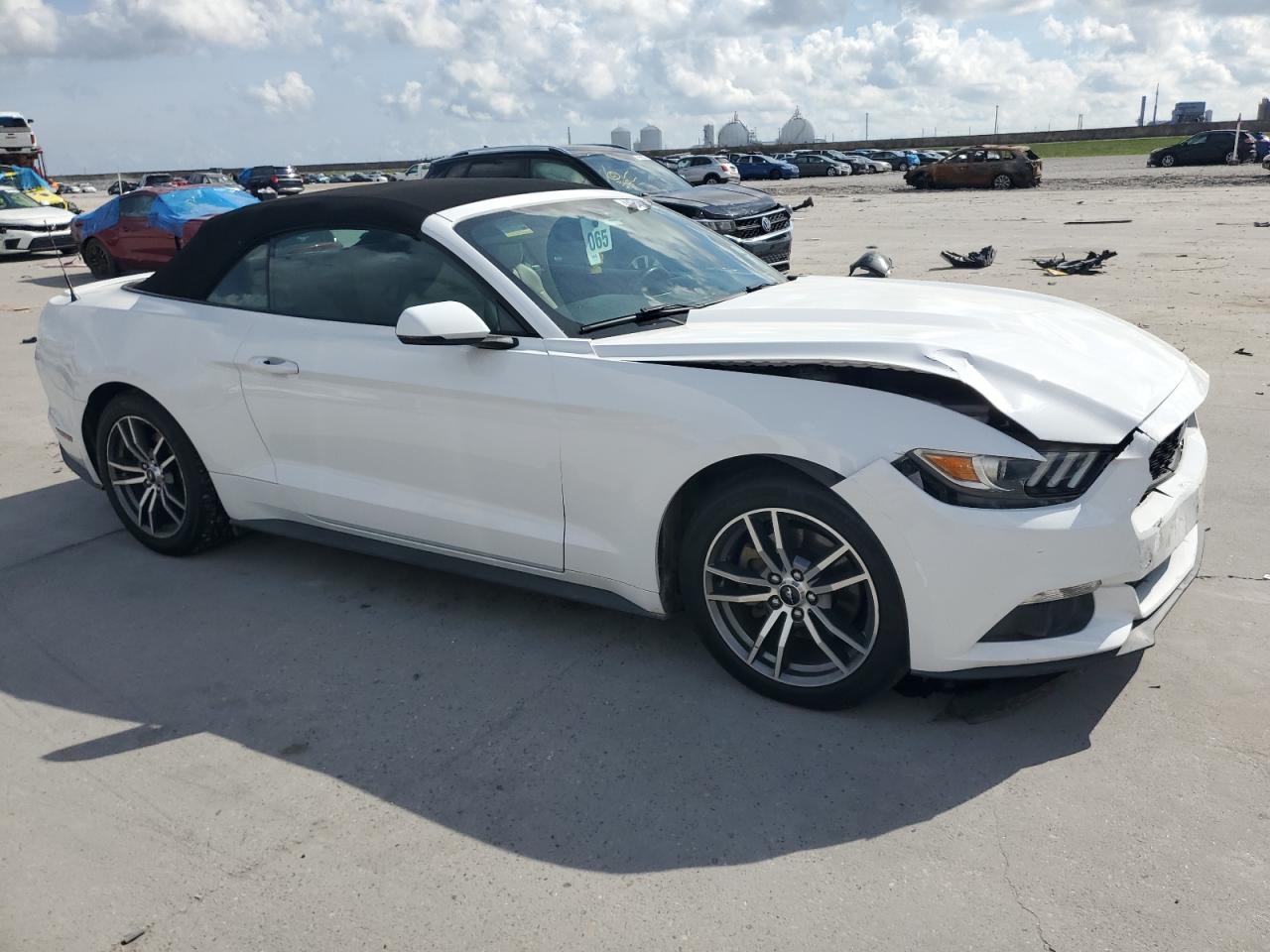 2015 Ford Mustang - Image 4