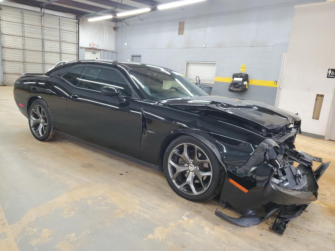 2015 Dodge Challenger - Image 4