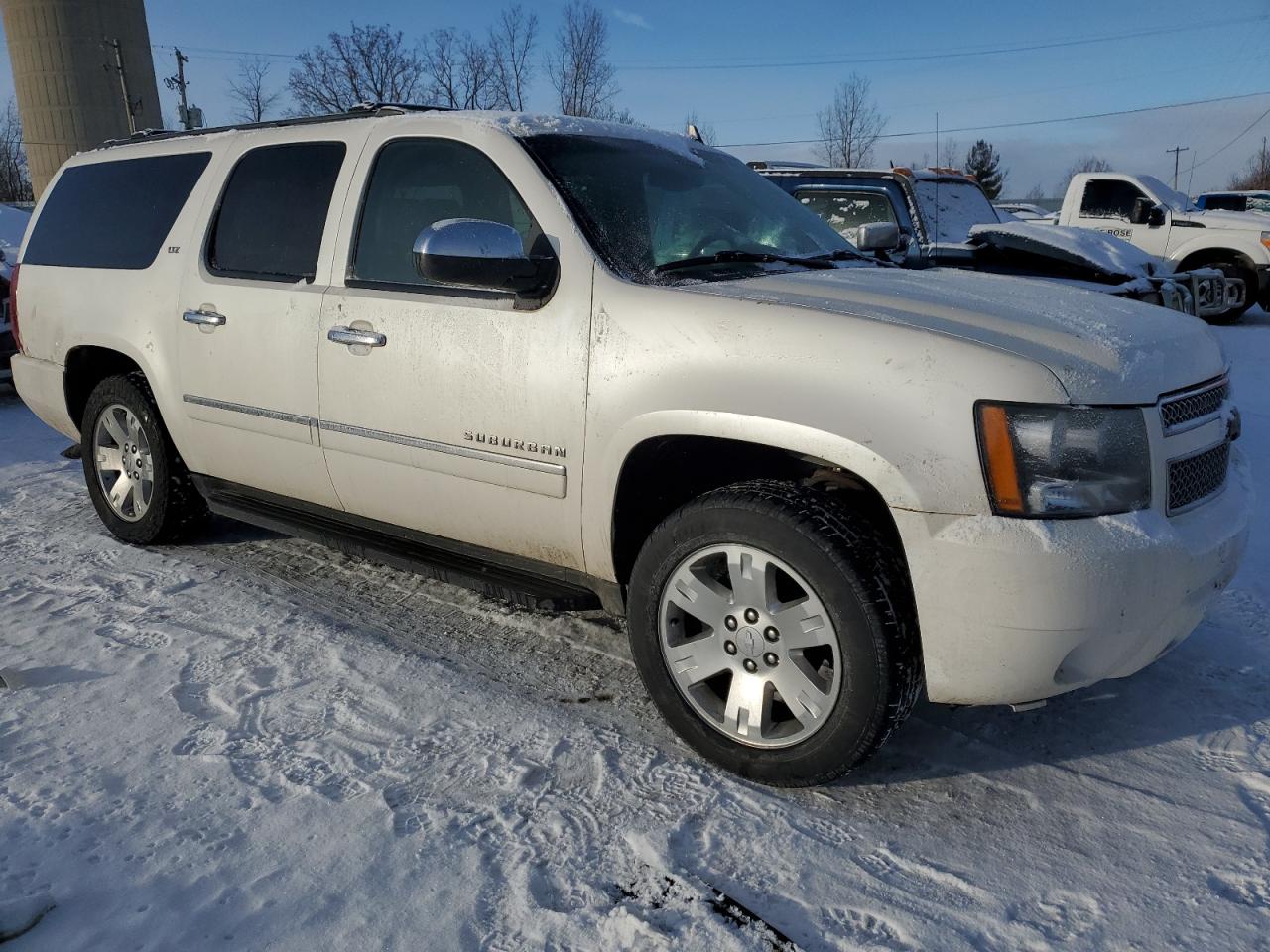 2011 Chevrolet Suburban - Image 4