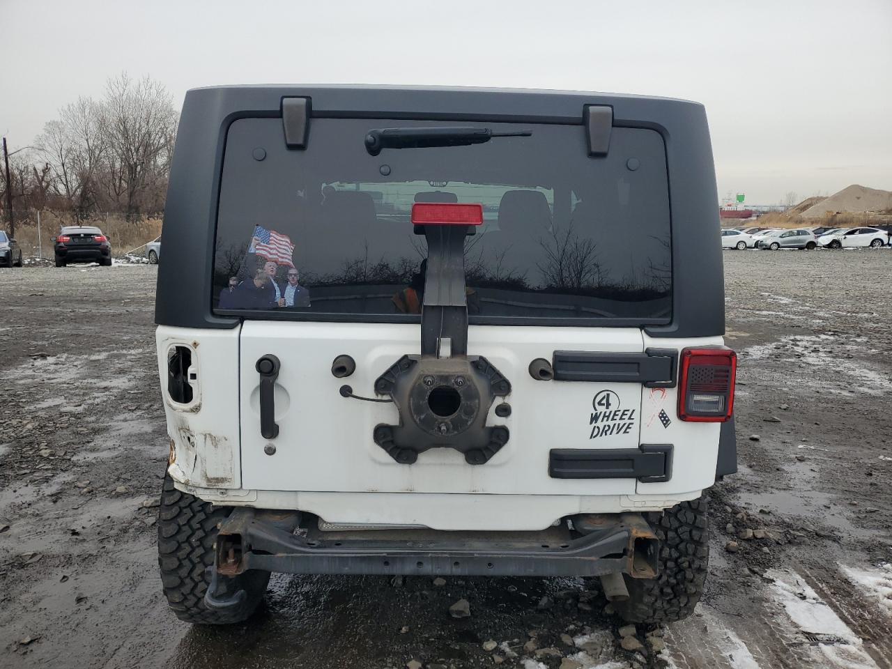 2016 Jeep Wrangler - Image 6