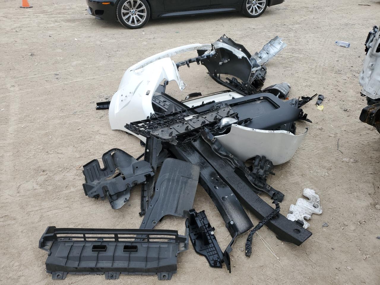 2023 Lexus GX - Image 13