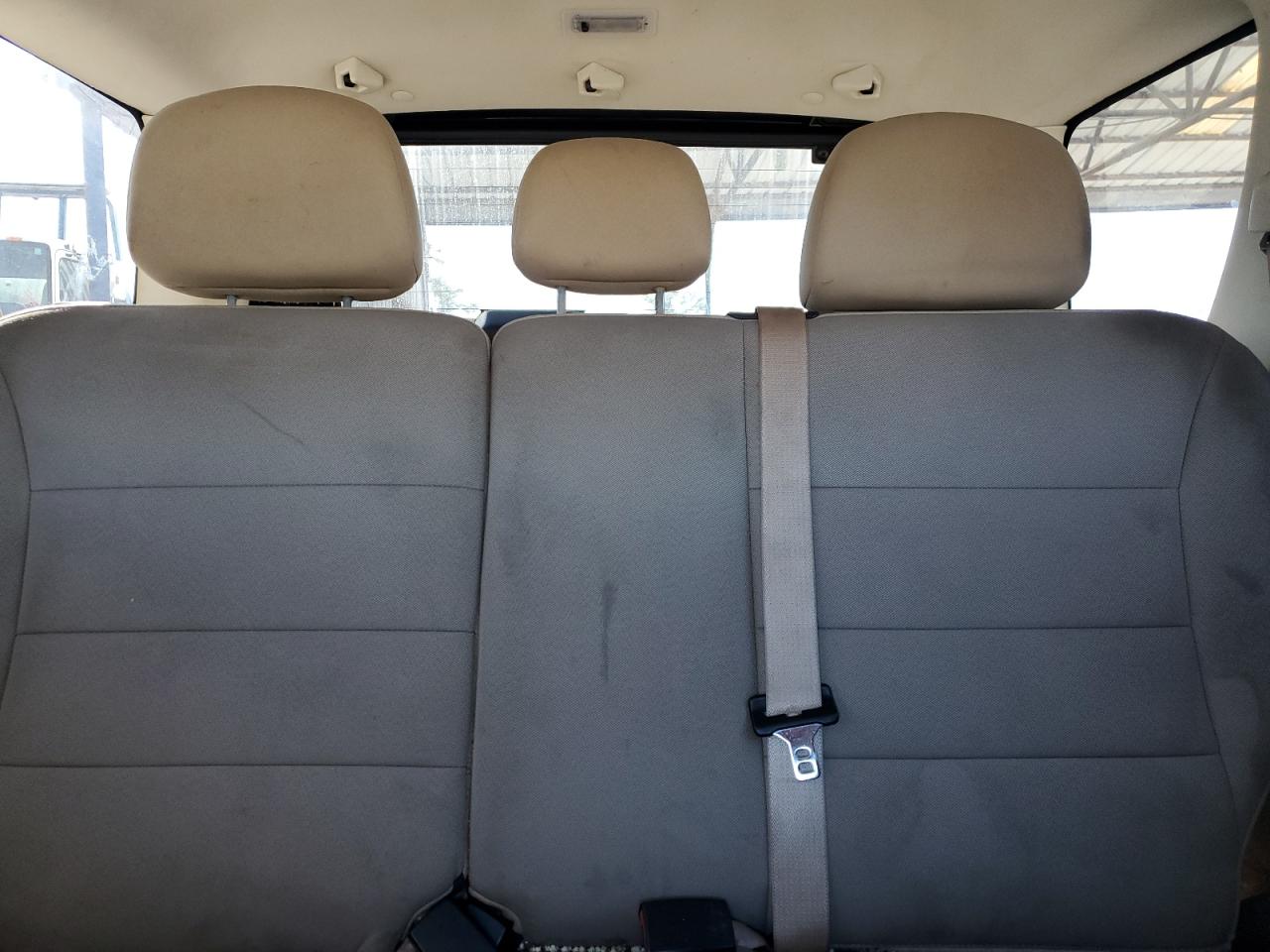 2010 Ford Escape - Image 10