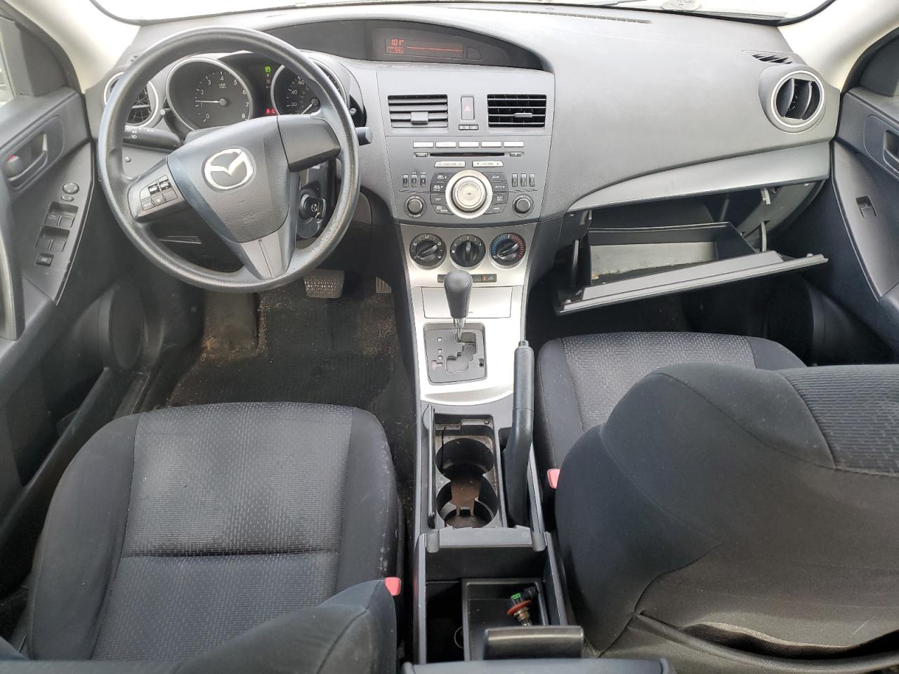 2010 Mazda 3 - Image 8